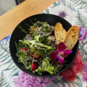 Sałatka z polędwicą wołową